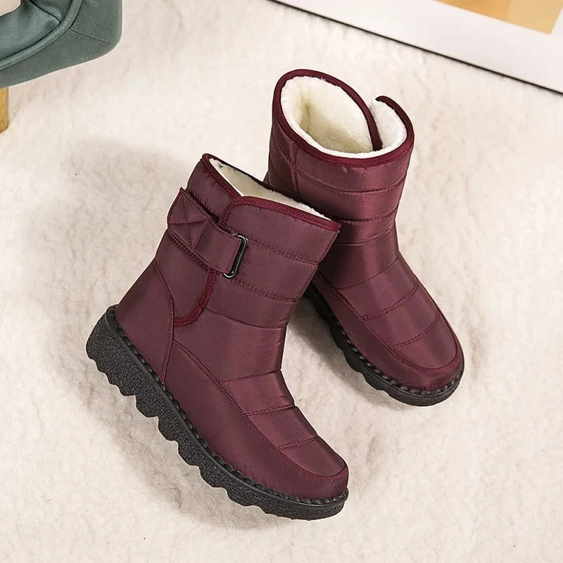 Snow Boots - Fleece Lined Ankle Strap Women's Winter Boots