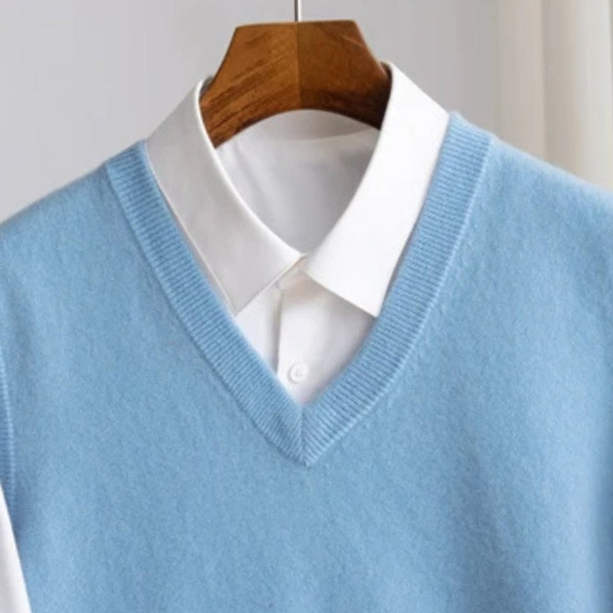 Women's V-Neck Knit Sweater Vest, Sleeveless, Relaxed Fit