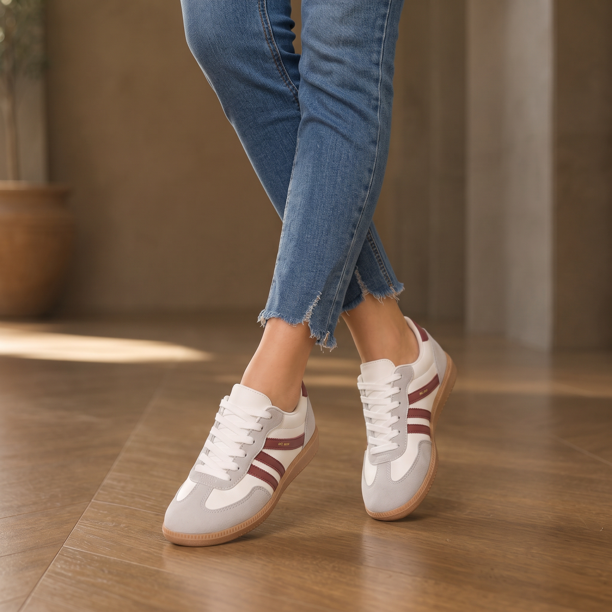 Solange – Wide Toe Box Cushioned Sneakers