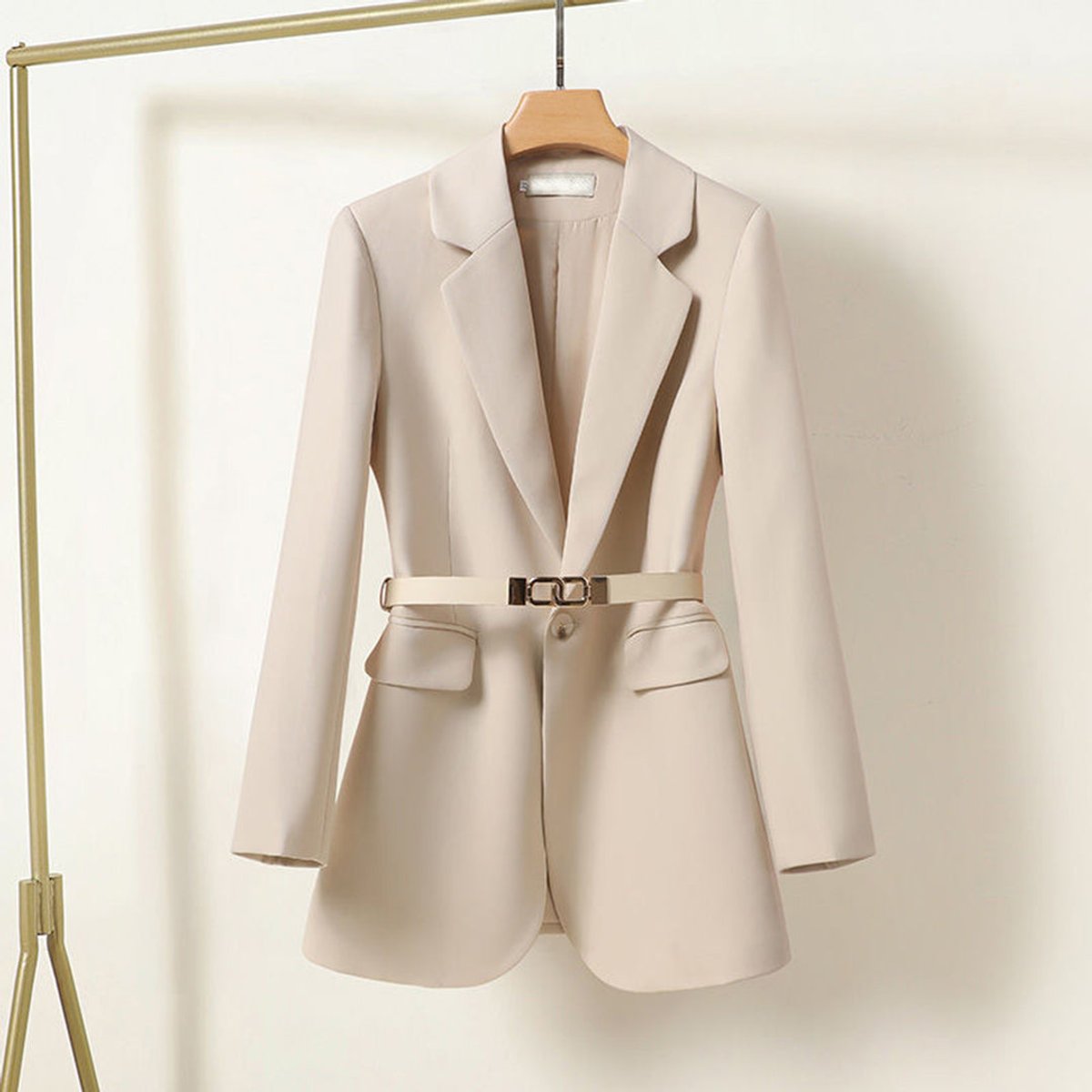 Women's Belted Single-Button Notch-Lapel Blazer Jacket