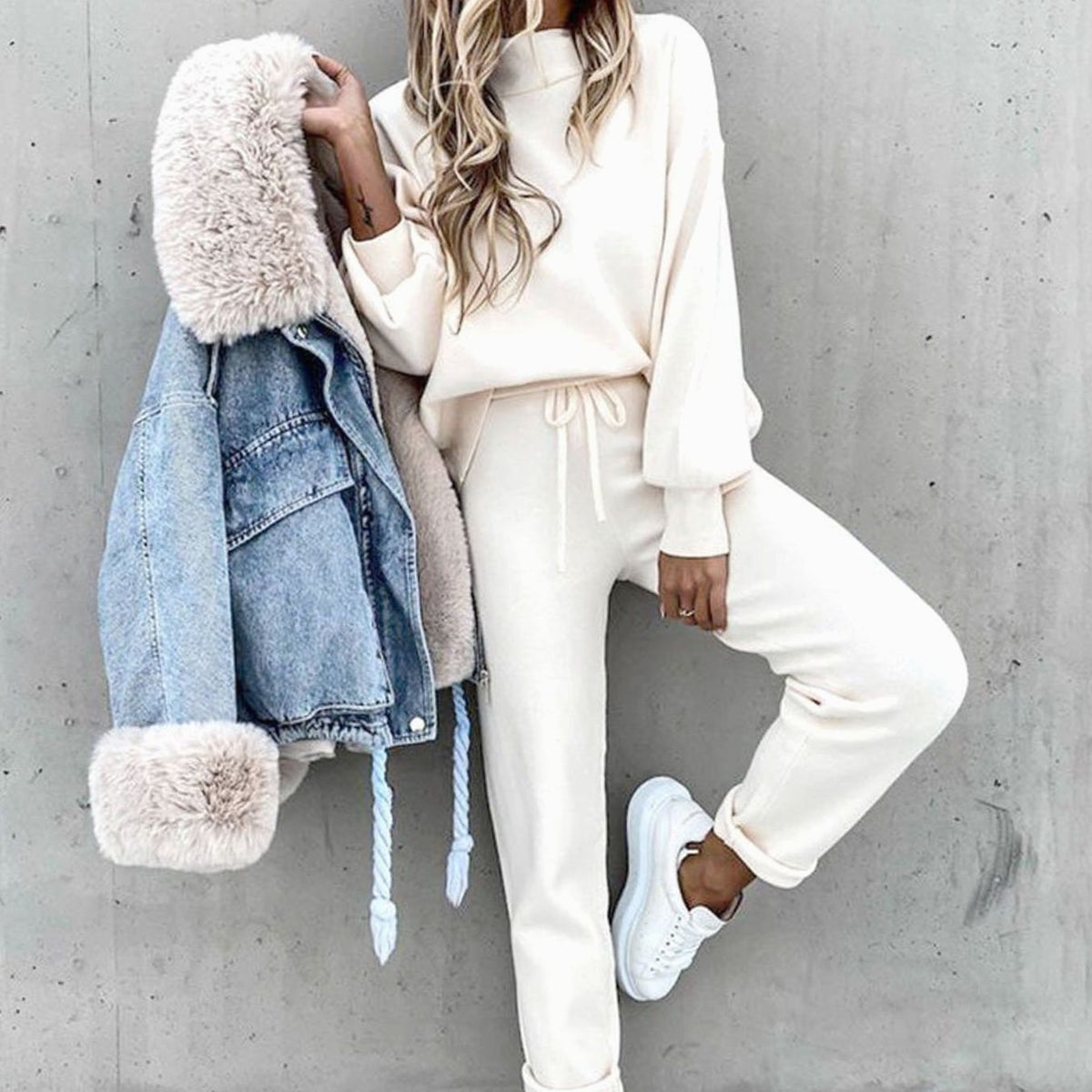 Women's Cozy Two-Piece Tracksuit Outfit Mockneck Jogger Set
