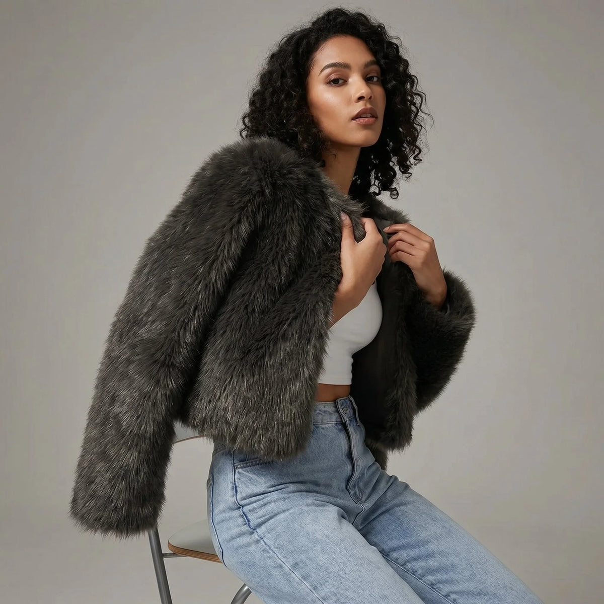 Women's cropped faux fur cardigan jacket