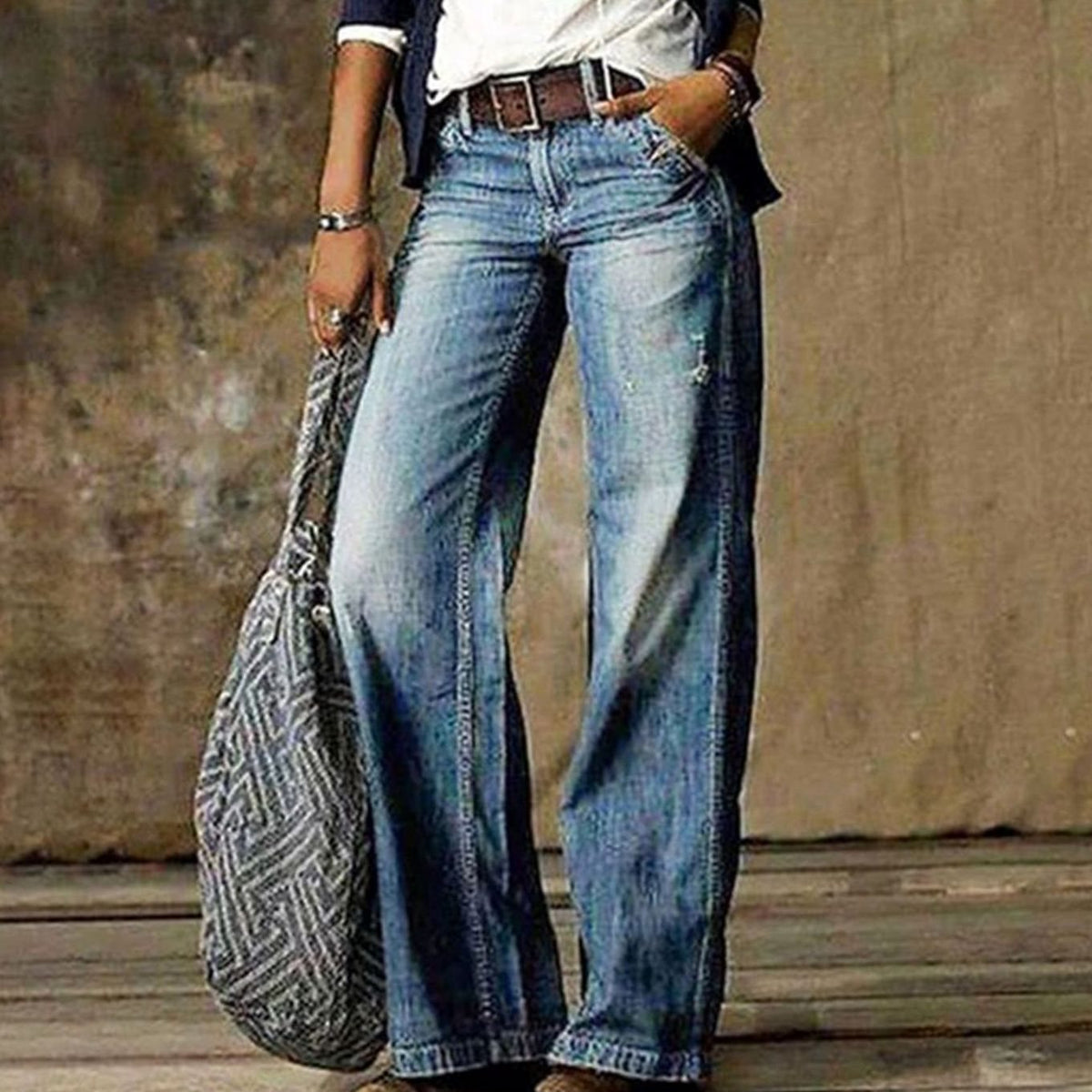 Women's High-Waist Relaxed Wide-Leg Jeans Faded Denim Flare Pants