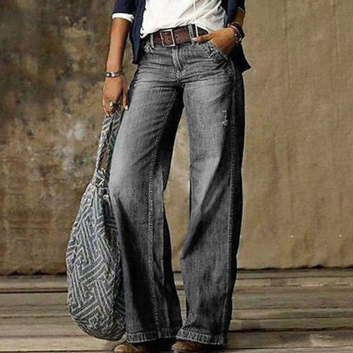 Women's High-Waist Relaxed Wide-Leg Jeans Faded Denim Flare Pants