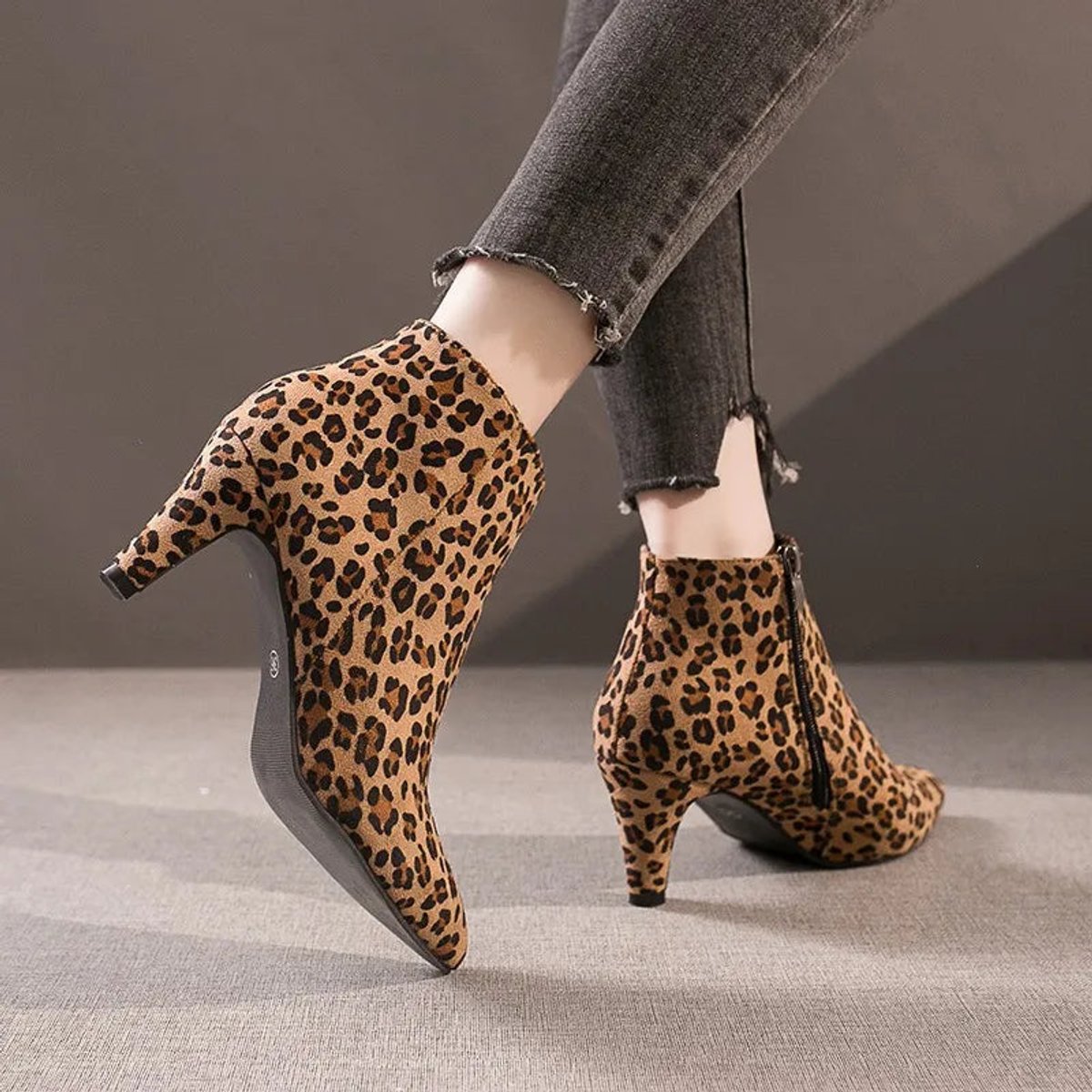 Women's Leopard Print Stiletto Heel Pointed-Toe Ankle Boots