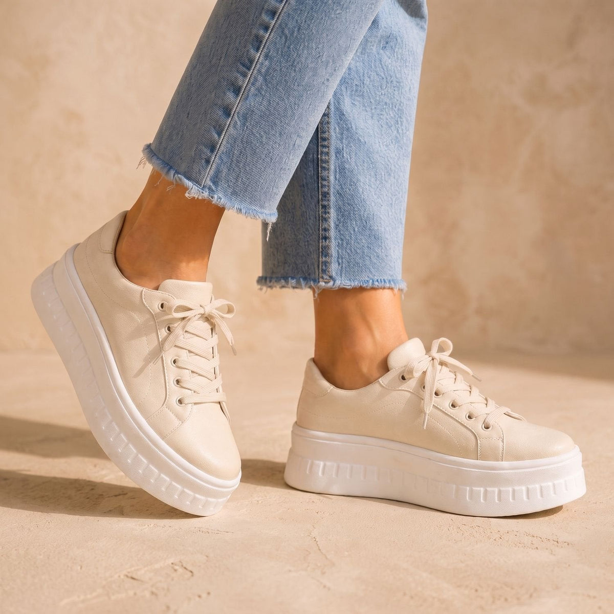 Mia | Women's Orthopedic Arch-Support Lace-Up Platform Sneakers, Tan