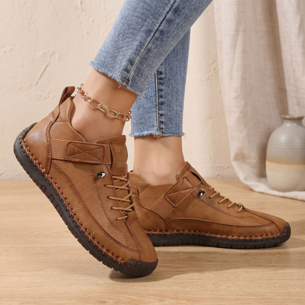 Olivia | Women's Orthopedic Lace-Up High-Top Cushioned Sneakers