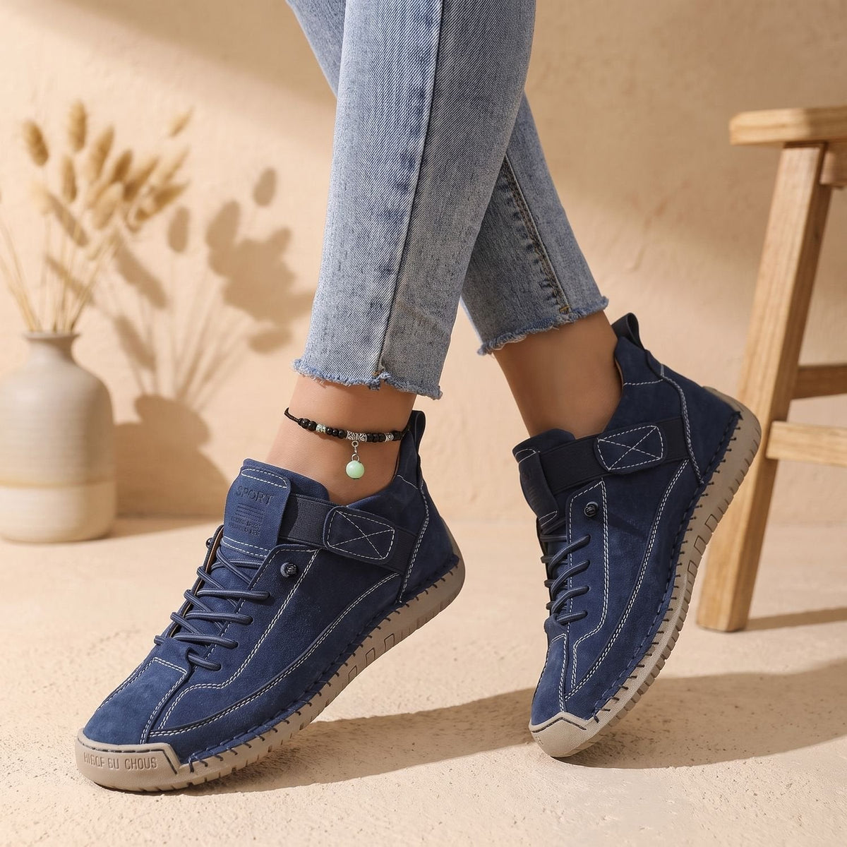 Olivia | Women's Orthopedic Lace-Up High-Top Cushioned Sneakers