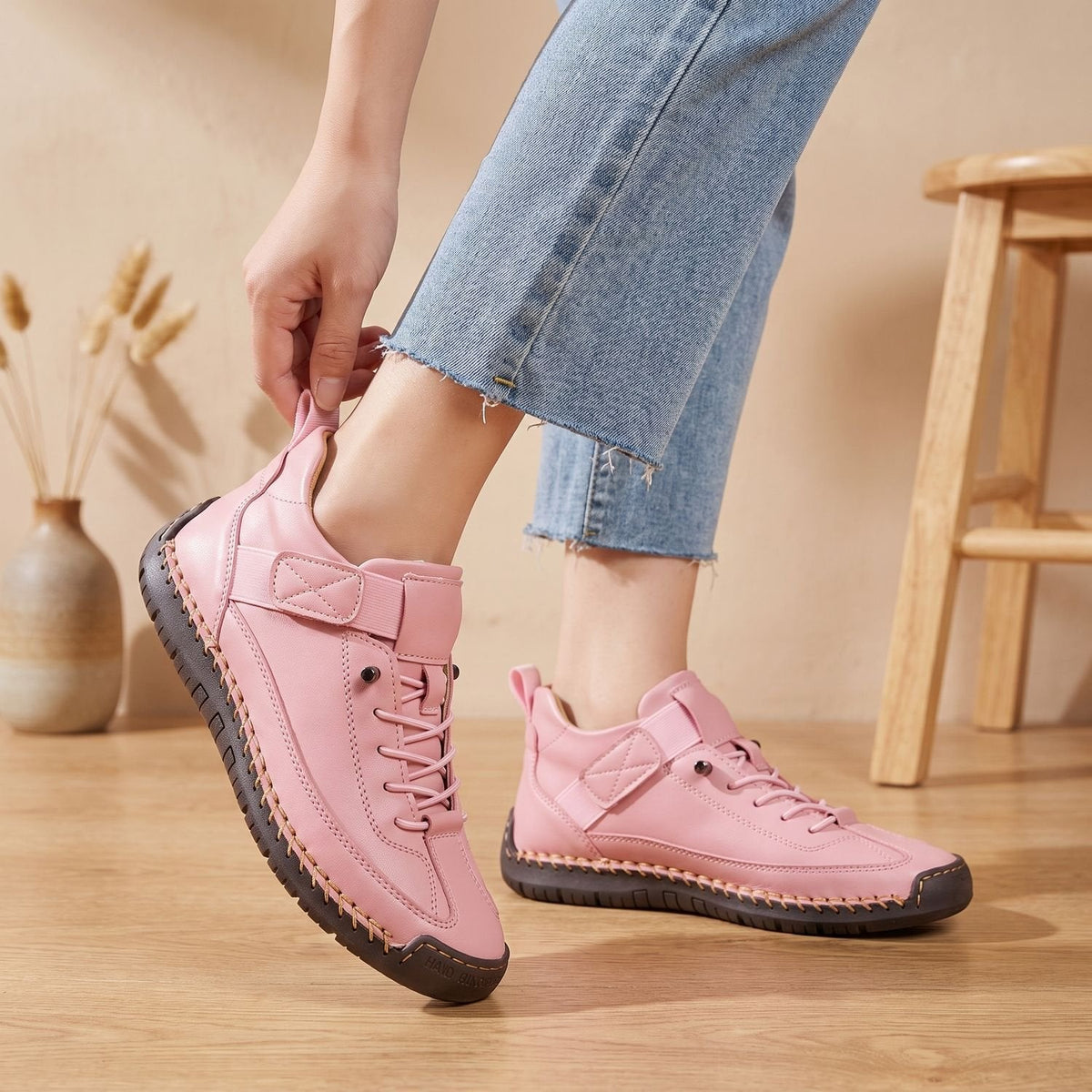 Olivia | Women's Orthopedic Lace-Up High-Top Cushioned Sneakers