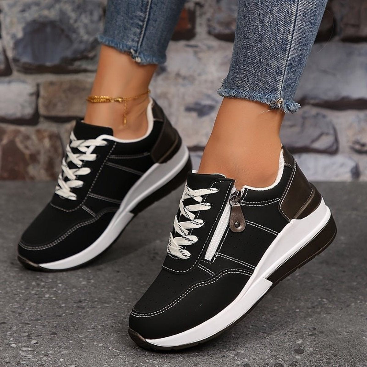 Women's Orthopedic Low-Cut Lace-Up Cushioned Walking Sneakers