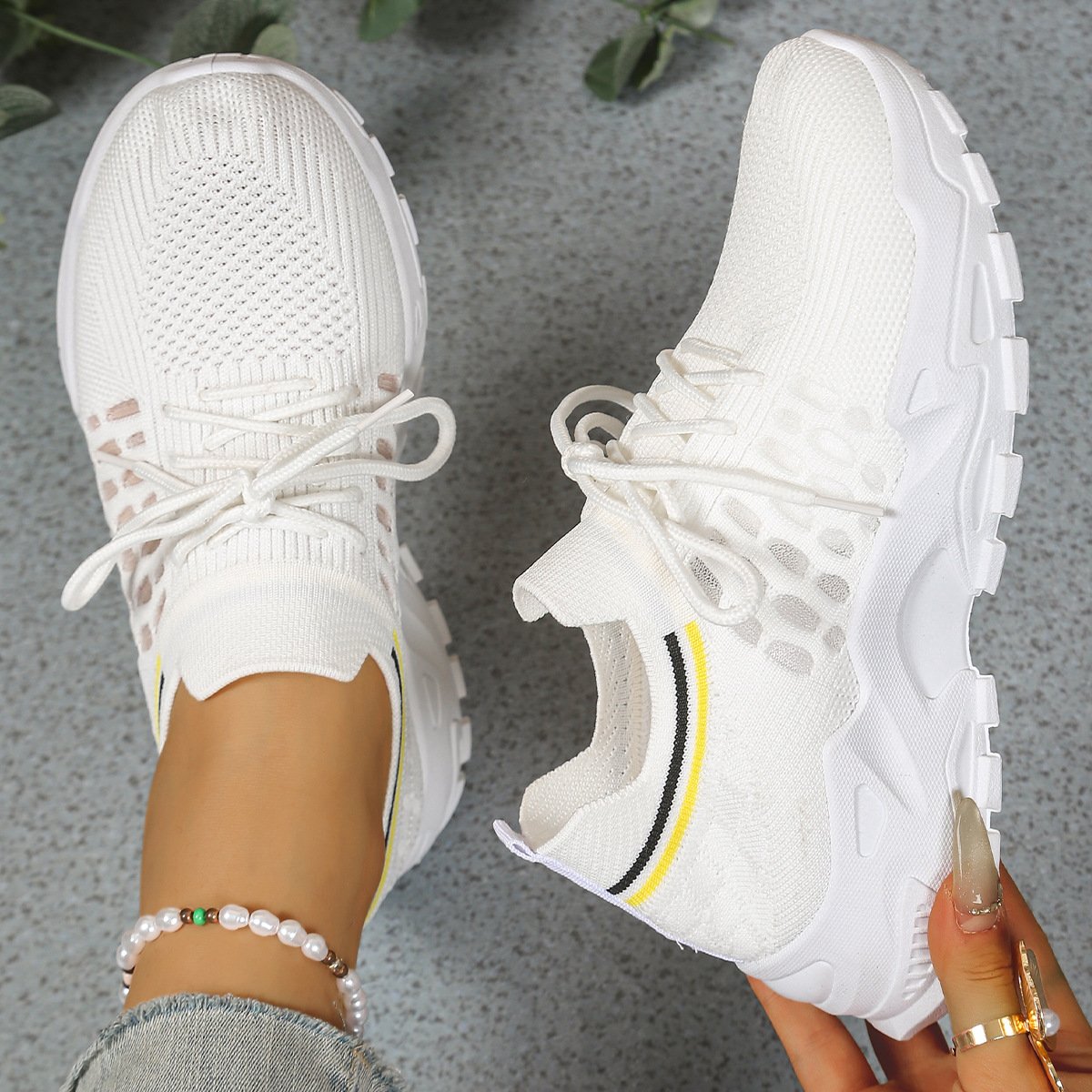 Women's Orthopedic Wide-Toe-Box Mesh Lace-Up Chunky Sneakers