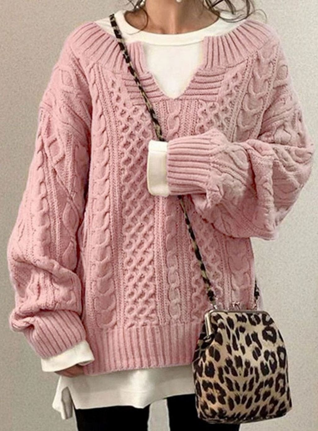 Women's Oversized Cable Knit Sweater V-Neck Layered Pullover