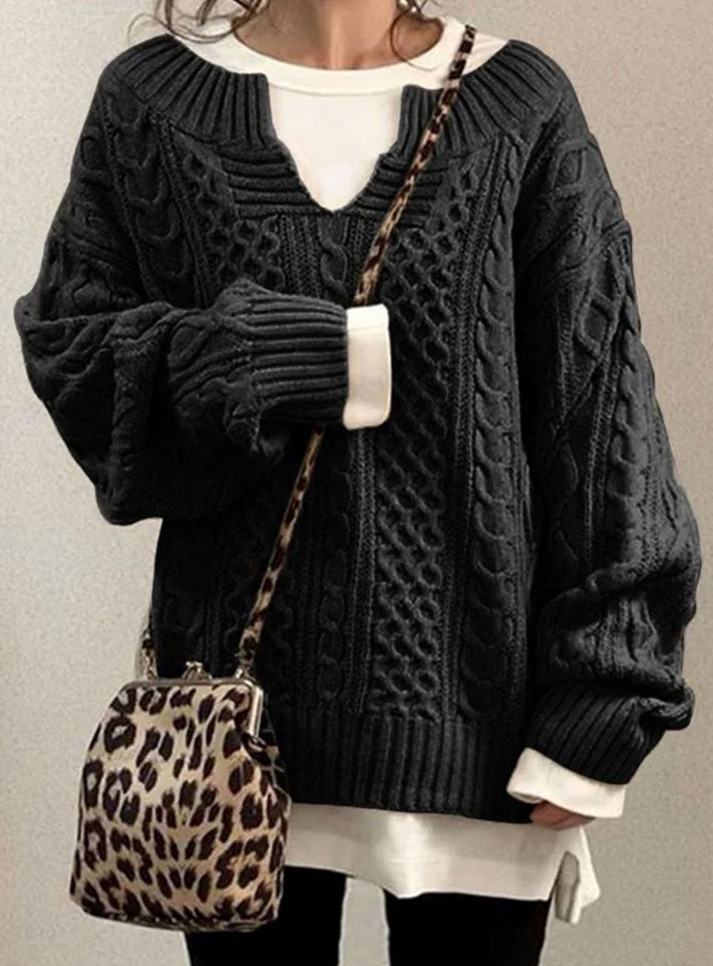 Women's Oversized Cable Knit Sweater V-Neck Layered Pullover