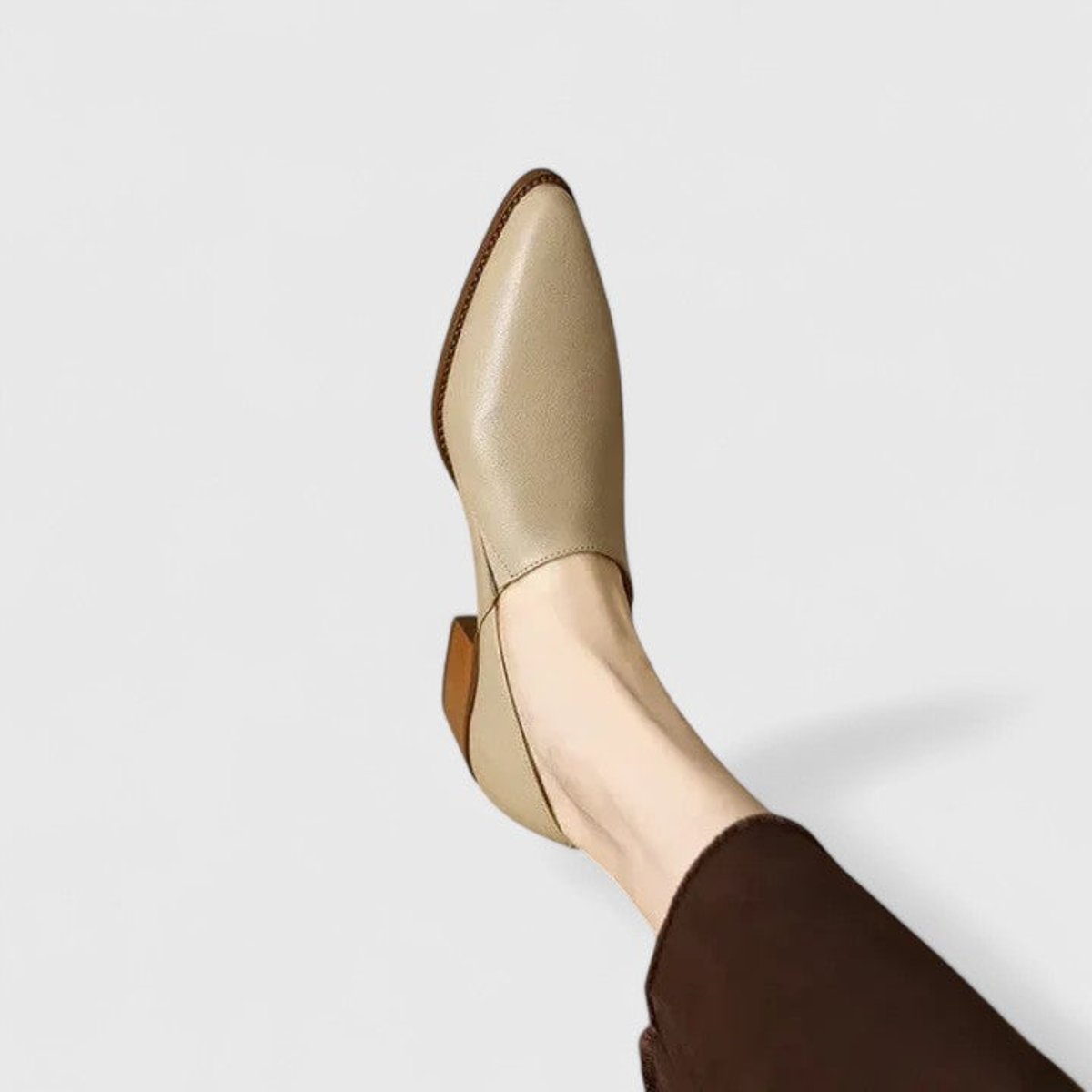 Women's Pointed-Toe Block-Heel Slip-On Leather Loafers