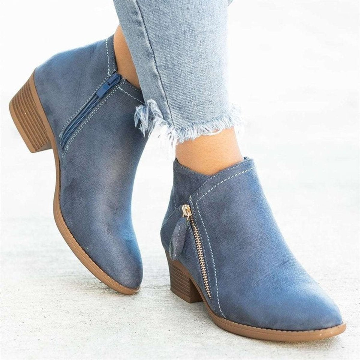 Women's Suede Zip-Up Block Heel Ankle Boots