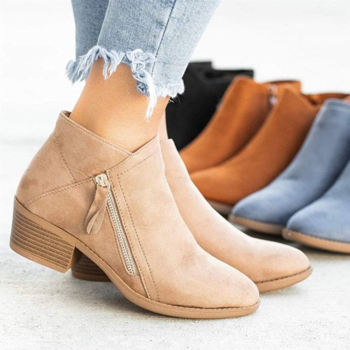 Women's Suede Zip-Up Block Heel Ankle Boots