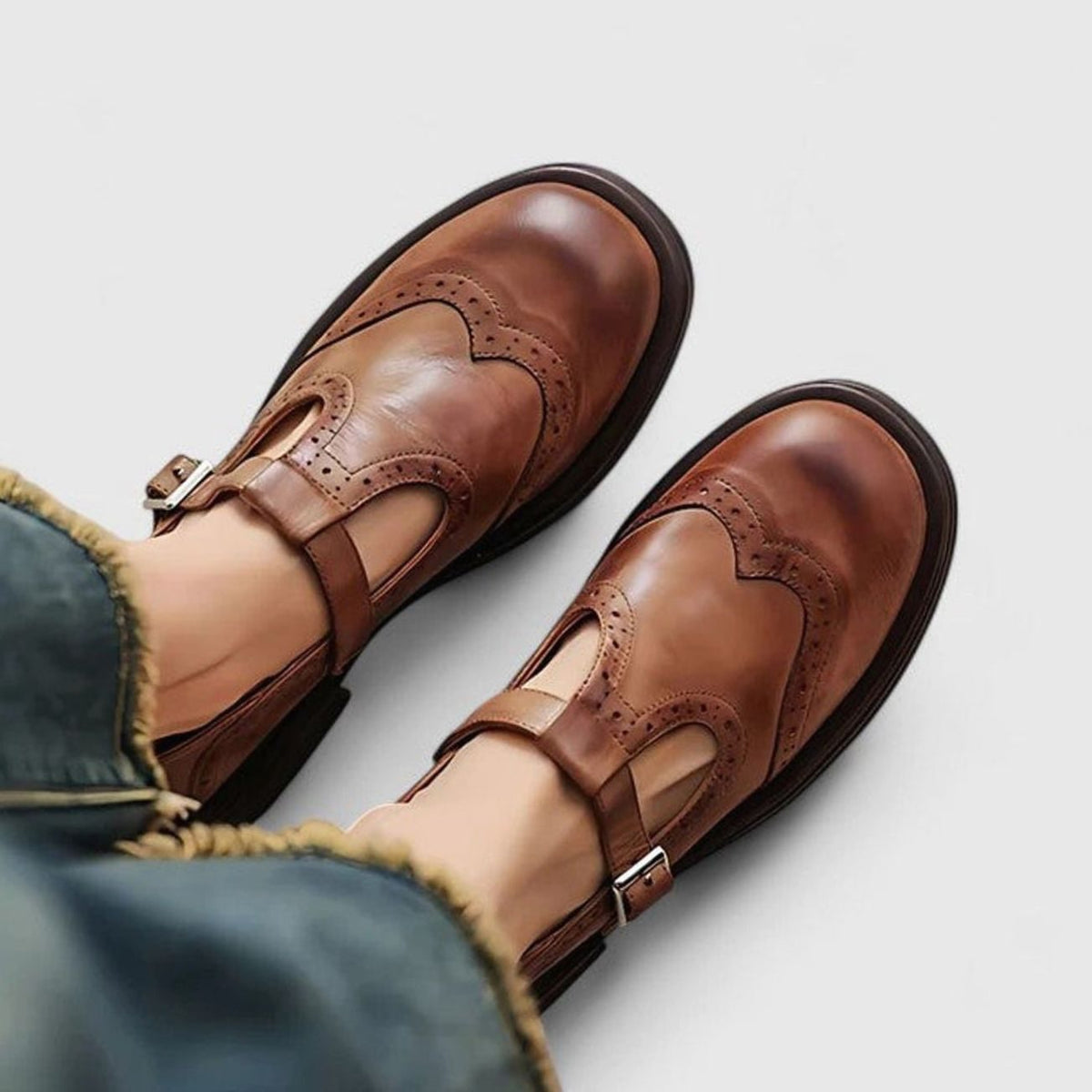 Women's Vintage Leather Brogue T-Strap Shoes Buckle Closure