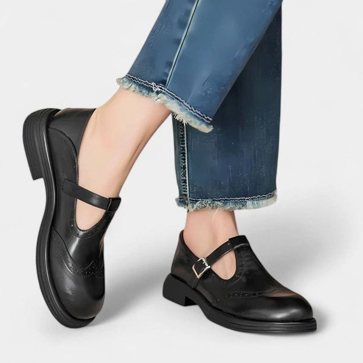 Women's Vintage Leather Brogue T-Strap Shoes Buckle Closure