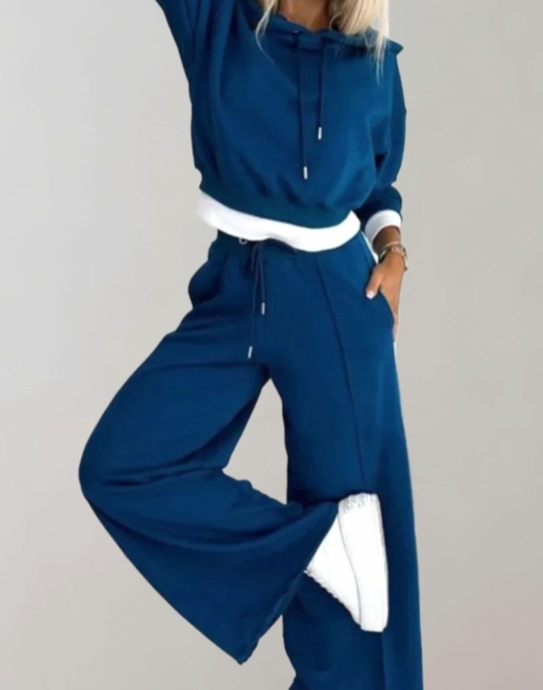 Women's Wide-Leg Cropped Hoodie Two-Piece Tracksuit Pants Set