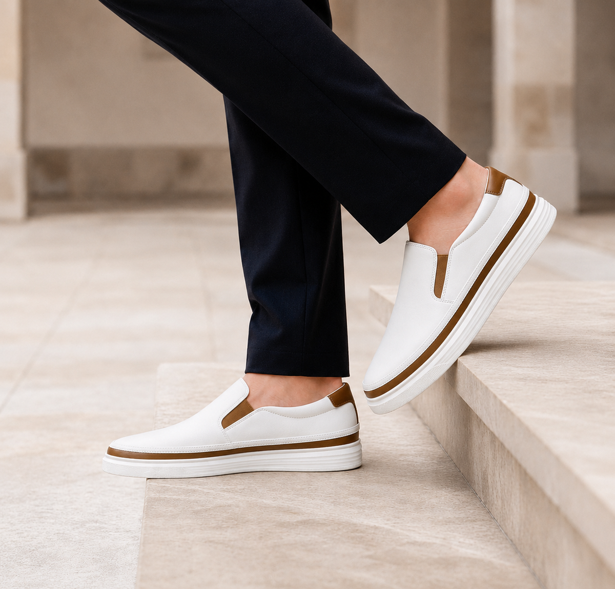 Comino Slip-On Contrast Sole Sneakers